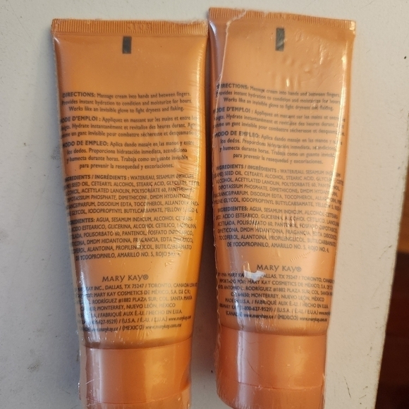 Mary Kay Satin Hands SEALED - Picture 4 of 4